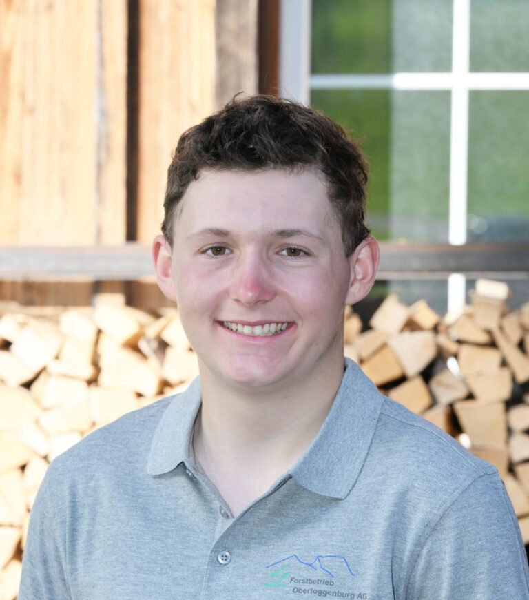 Forstwart-Lernender Fabio Schmid